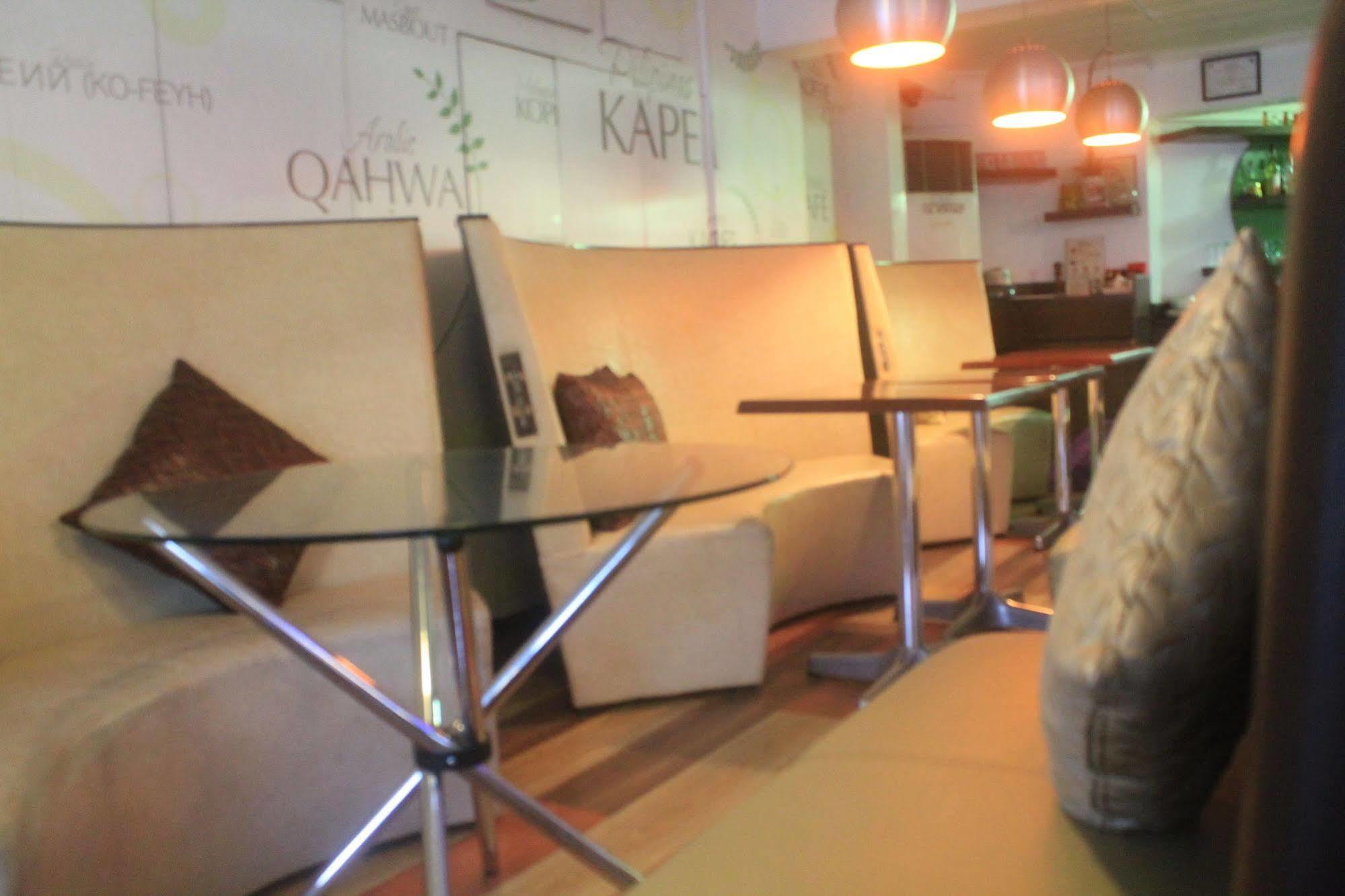 OYO 107 Orange Nest Hotel Manilla Buitenkant foto