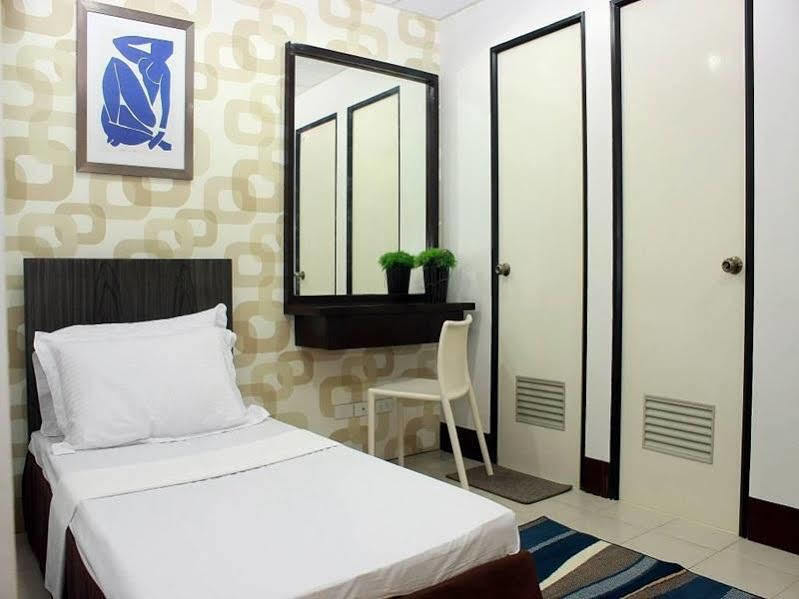 OYO 107 Orange Nest Hotel Manilla Buitenkant foto